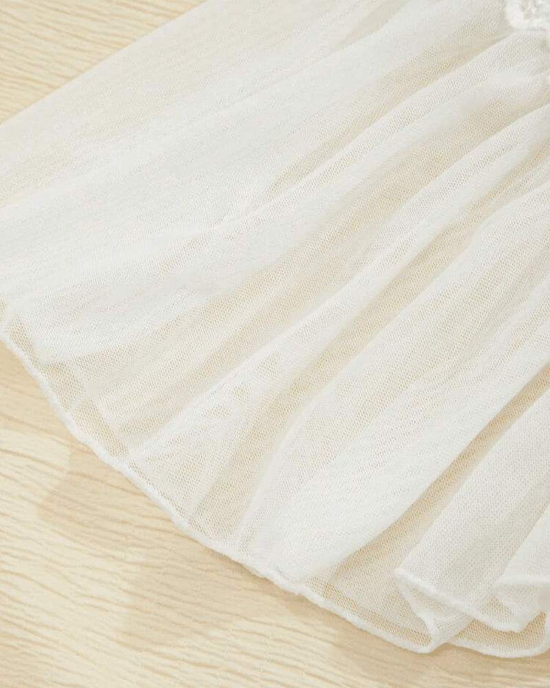 Pyjama une pièce sexy en dentelle ajourée, avec bretelles, transparent et entrejambe ouvert