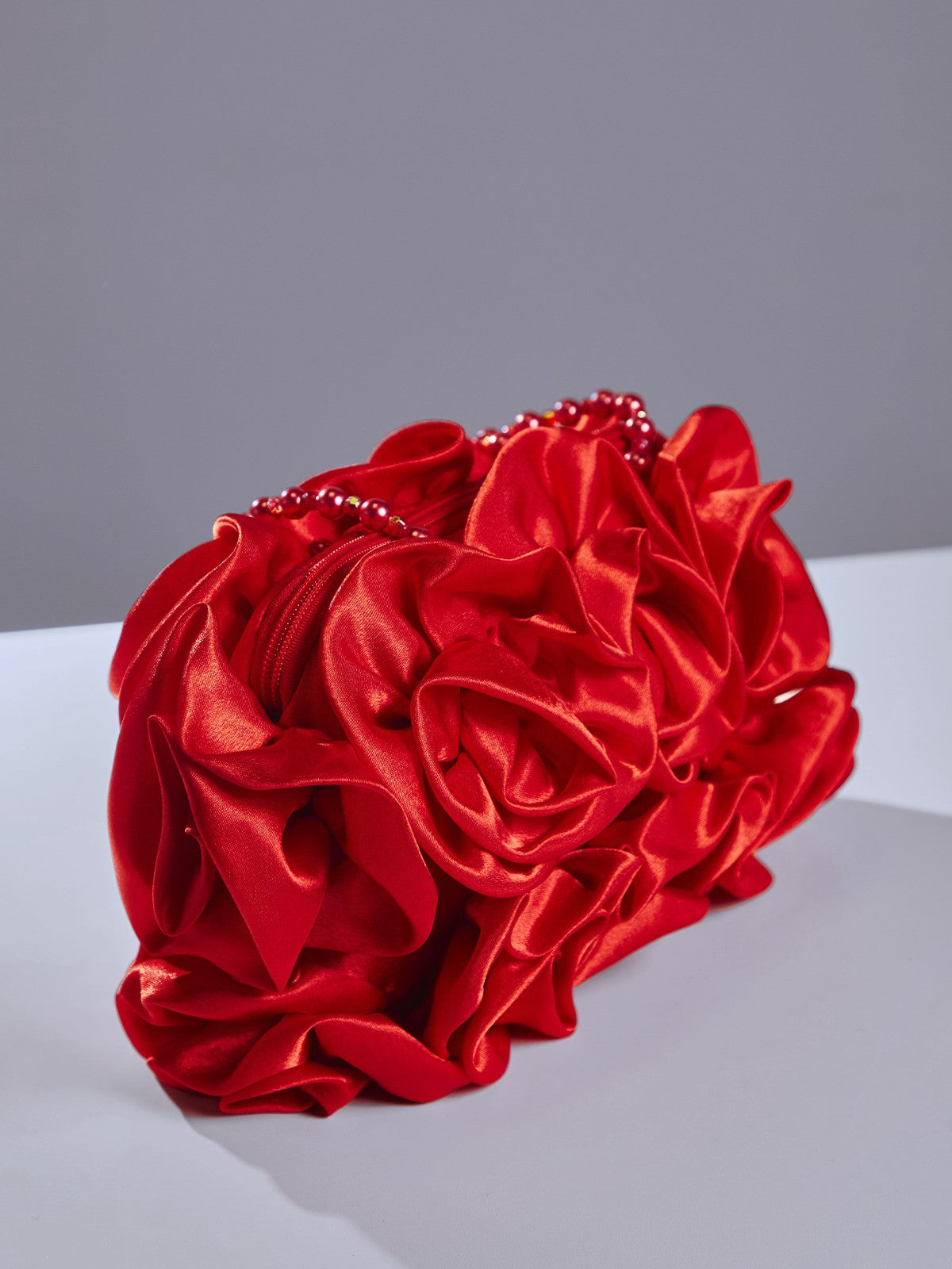 Sac Adahy à fleur en satin rouge