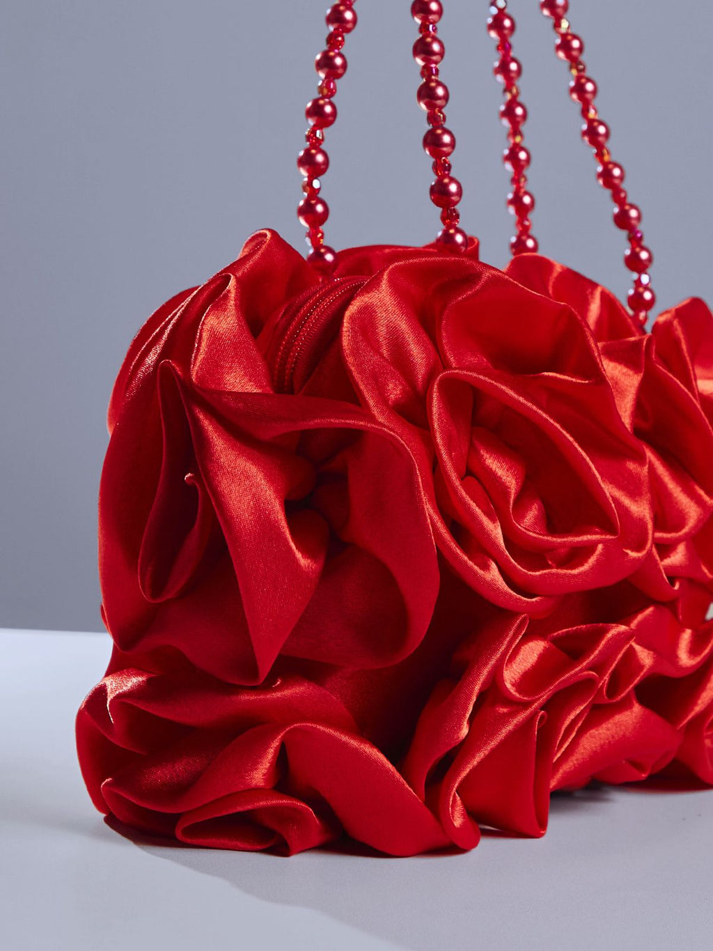 Sac Adahy à fleur en satin rouge