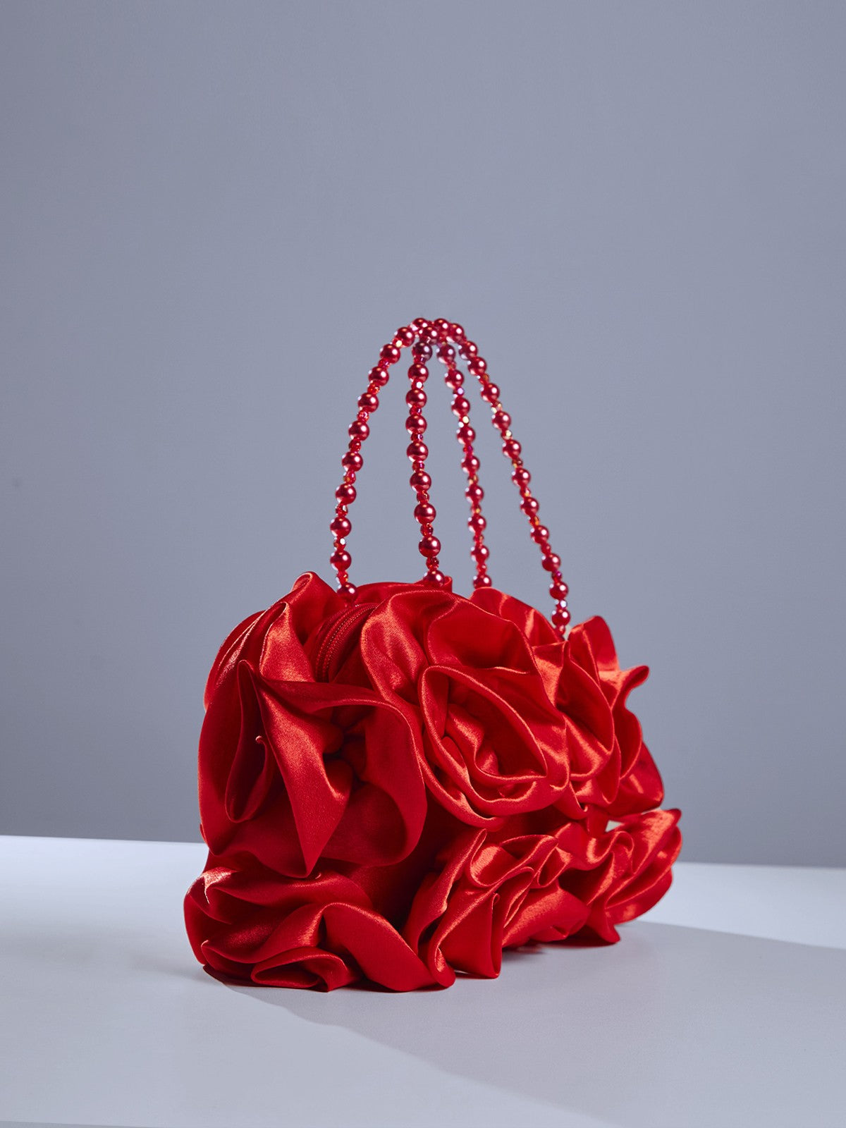 Sac Adahy à fleur en satin rouge