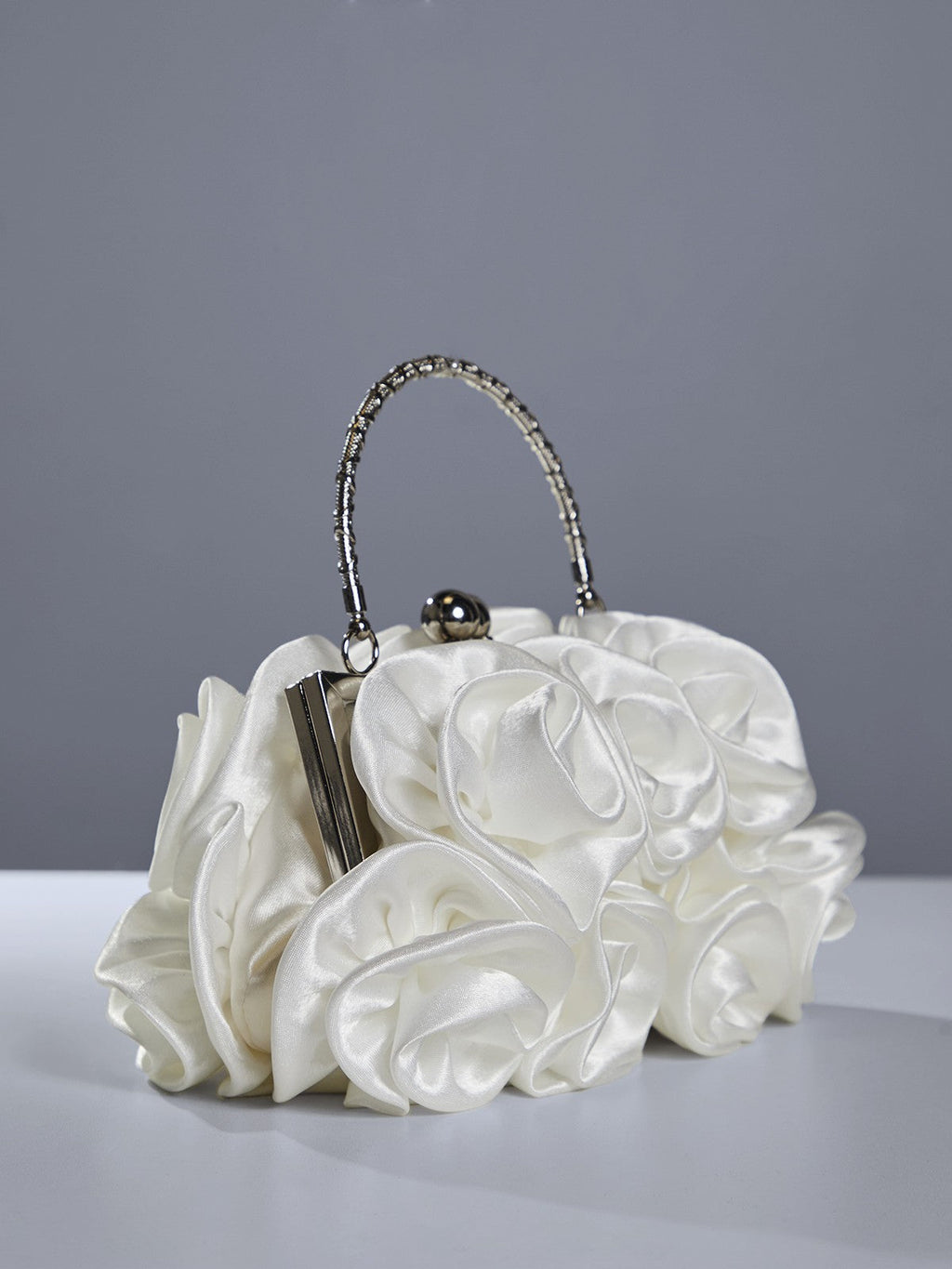 Sac floral en satin blanc Adahy