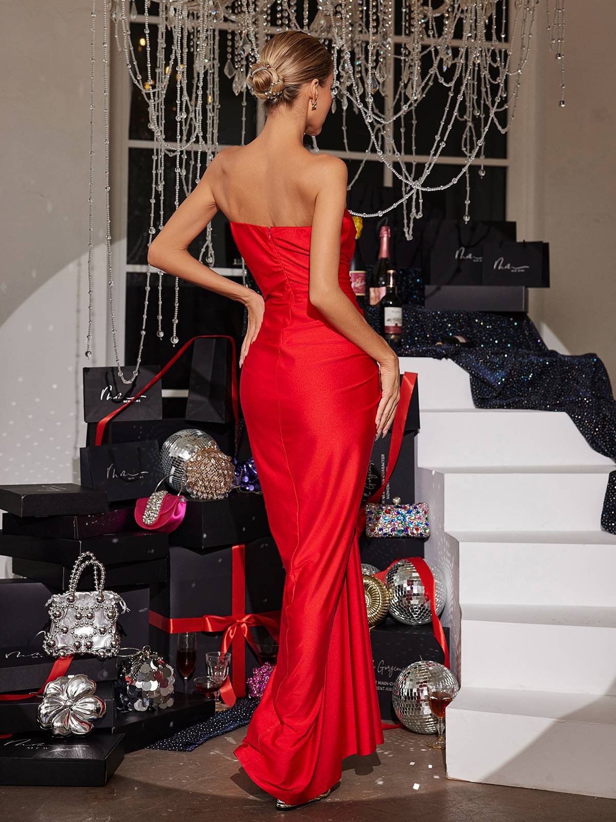 Robe longue en satin froncée sans bretelles Allaire