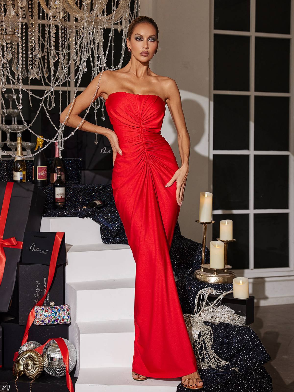 Robe longue en satin froncée sans bretelles Allaire