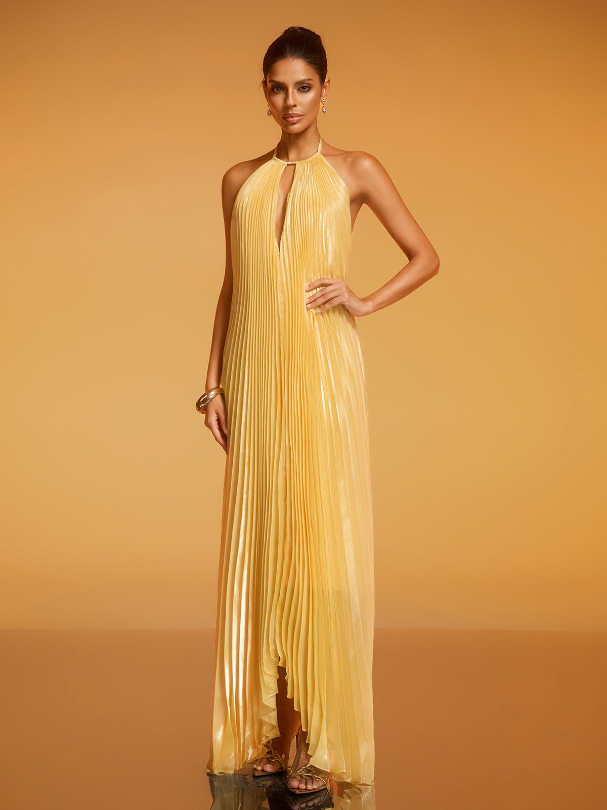 Robe longue métallisée plissée dos nu Belvix