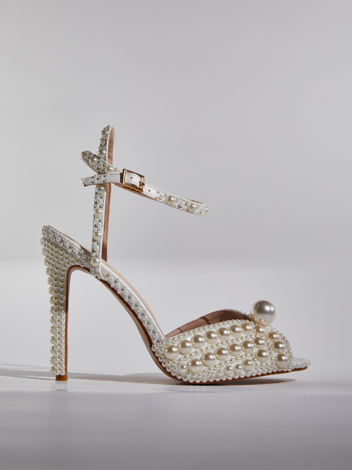 Sandales Cyrix à brides perlées couleur abricot