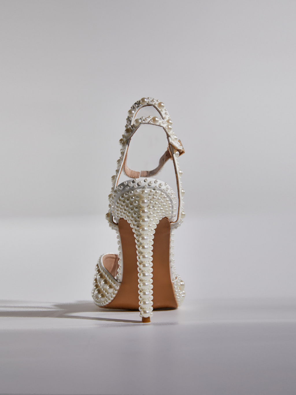 Sandales Cyrix à brides perlées couleur abricot
