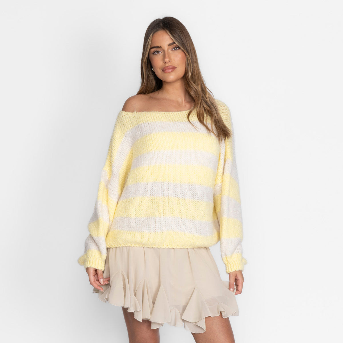 Pull décontracté à rayures et épaules dénudées