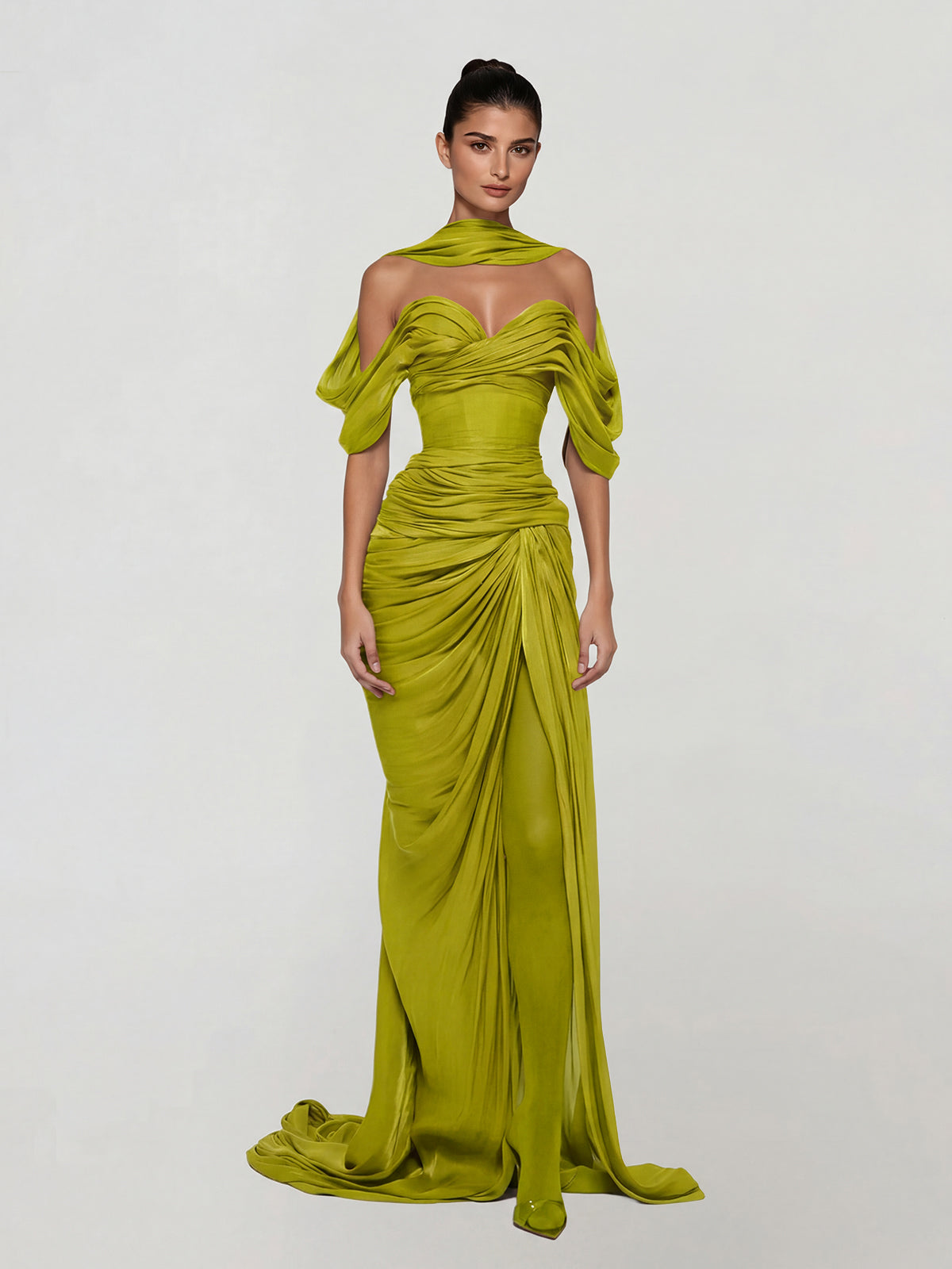 Robe longue drapée élégante Drexen à épaules dénudées, vert chartreuse éclatant