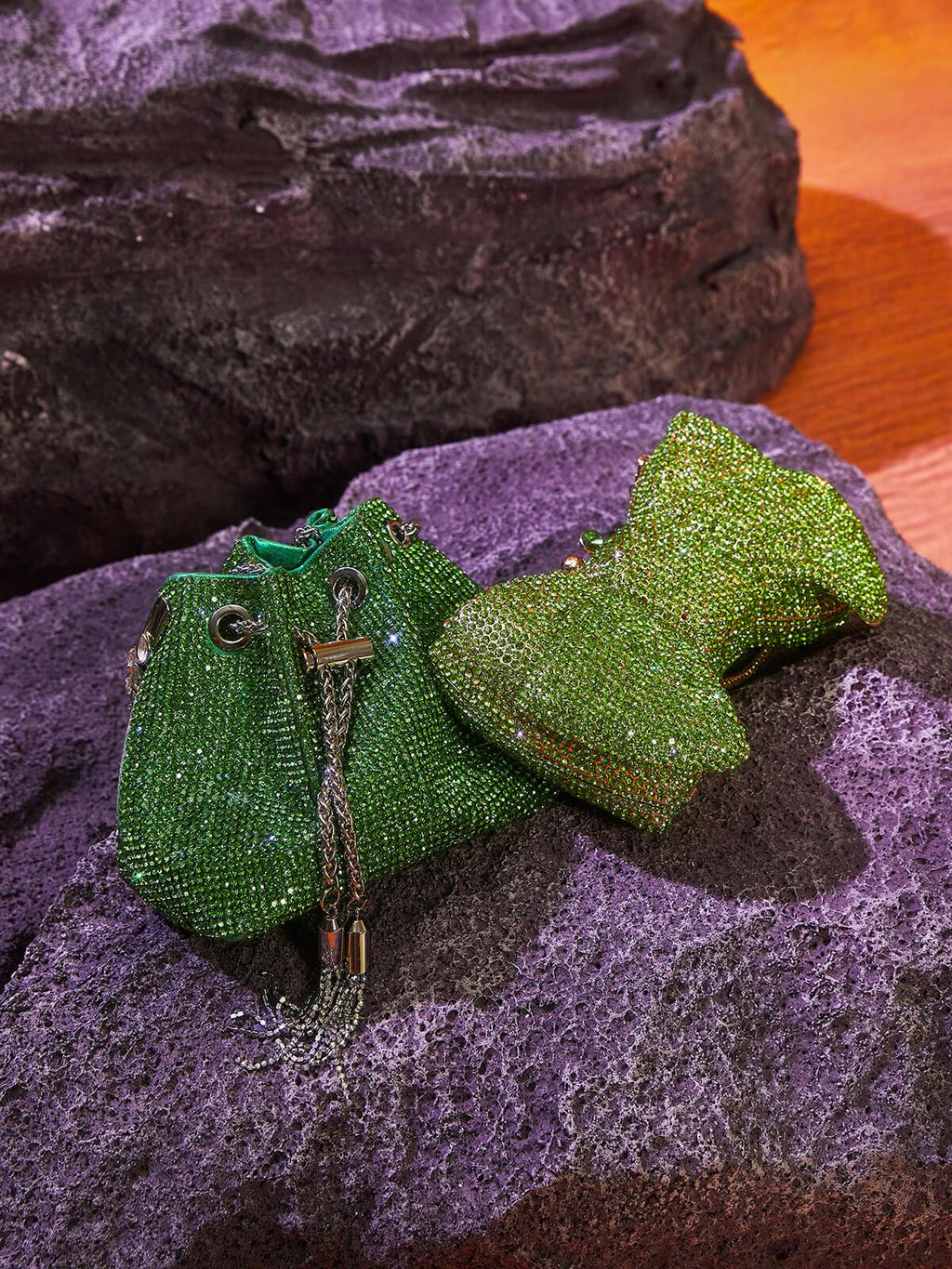 Sac seau vert Mattea orné de cristaux
