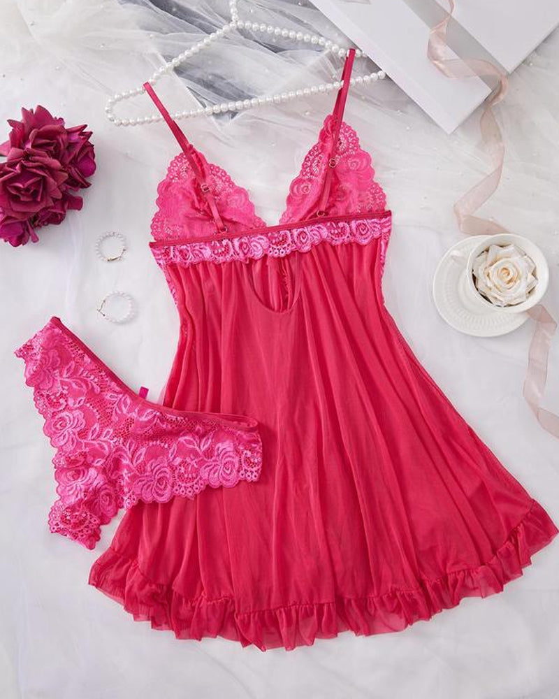 Ensemble nuit sexy en dentelle avec volants et jarretelles pour femme (chemise de nuit et culotte)