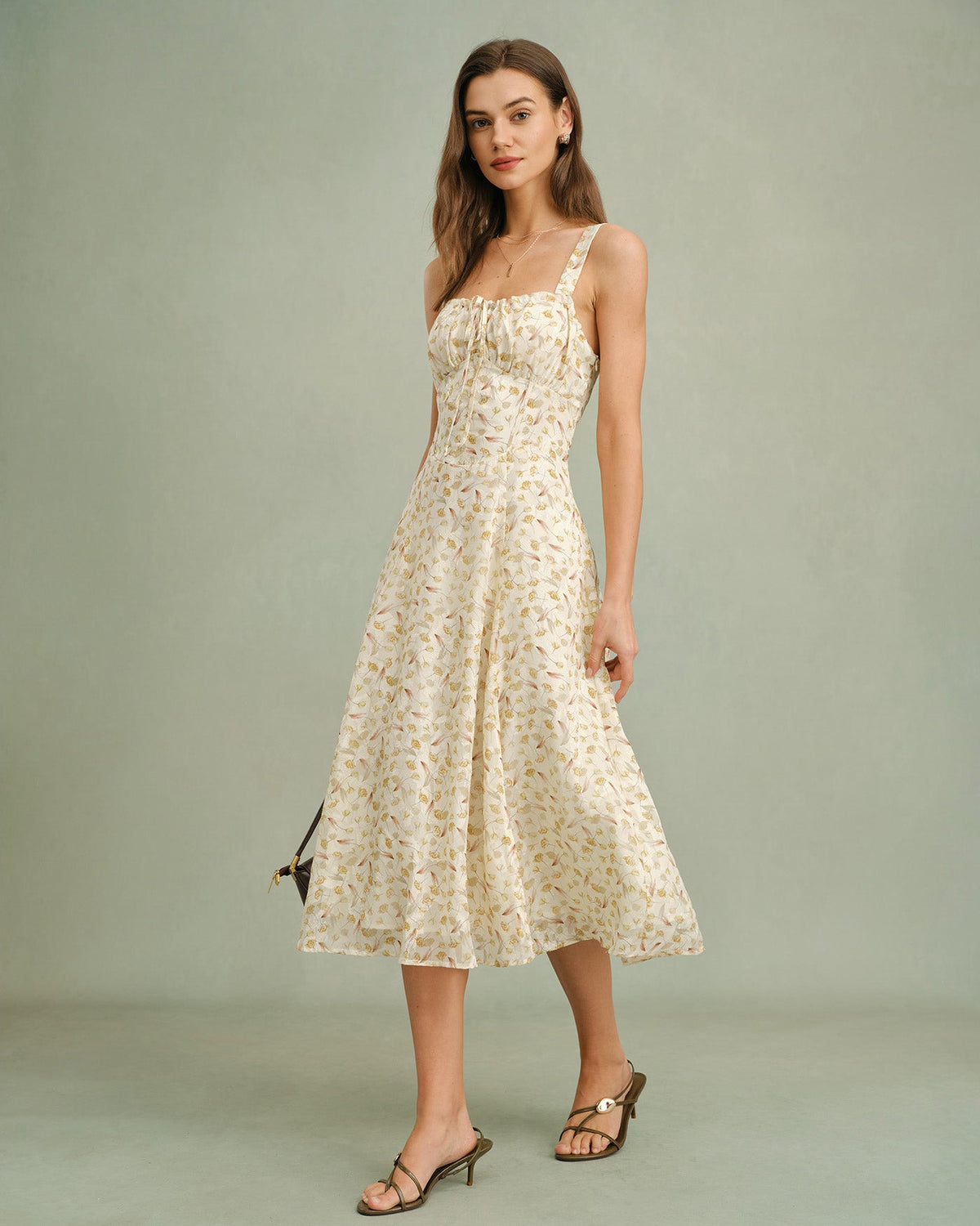 Robe midi nuisette fleurie couleur abricot avec fermeture éclair