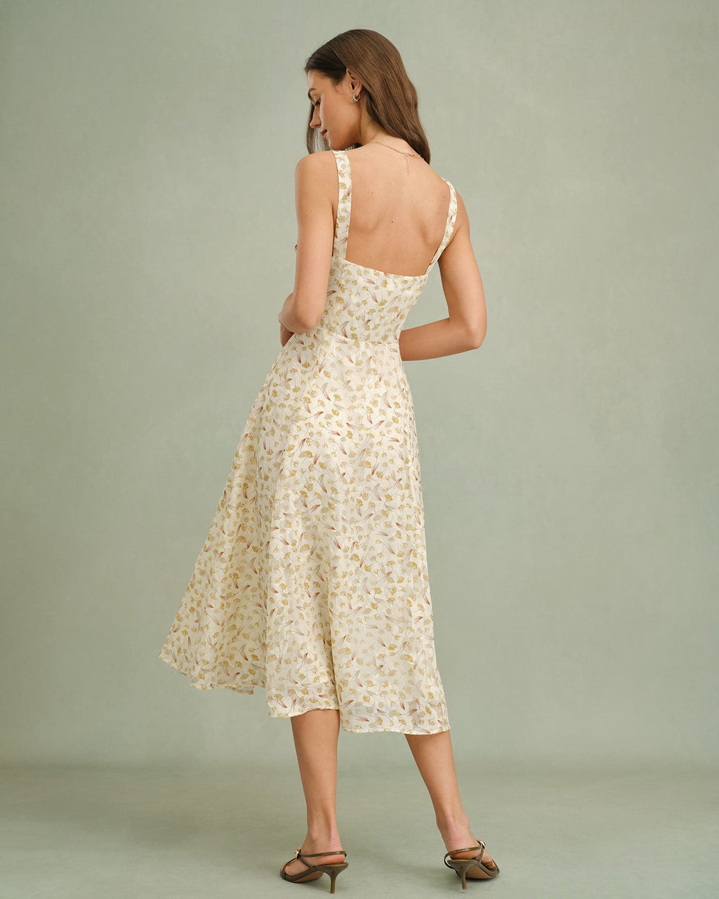 Robe midi nuisette fleurie couleur abricot avec fermeture éclair