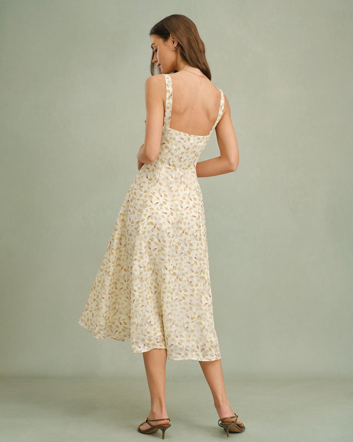 Robe midi nuisette fleurie couleur abricot avec fermeture éclair