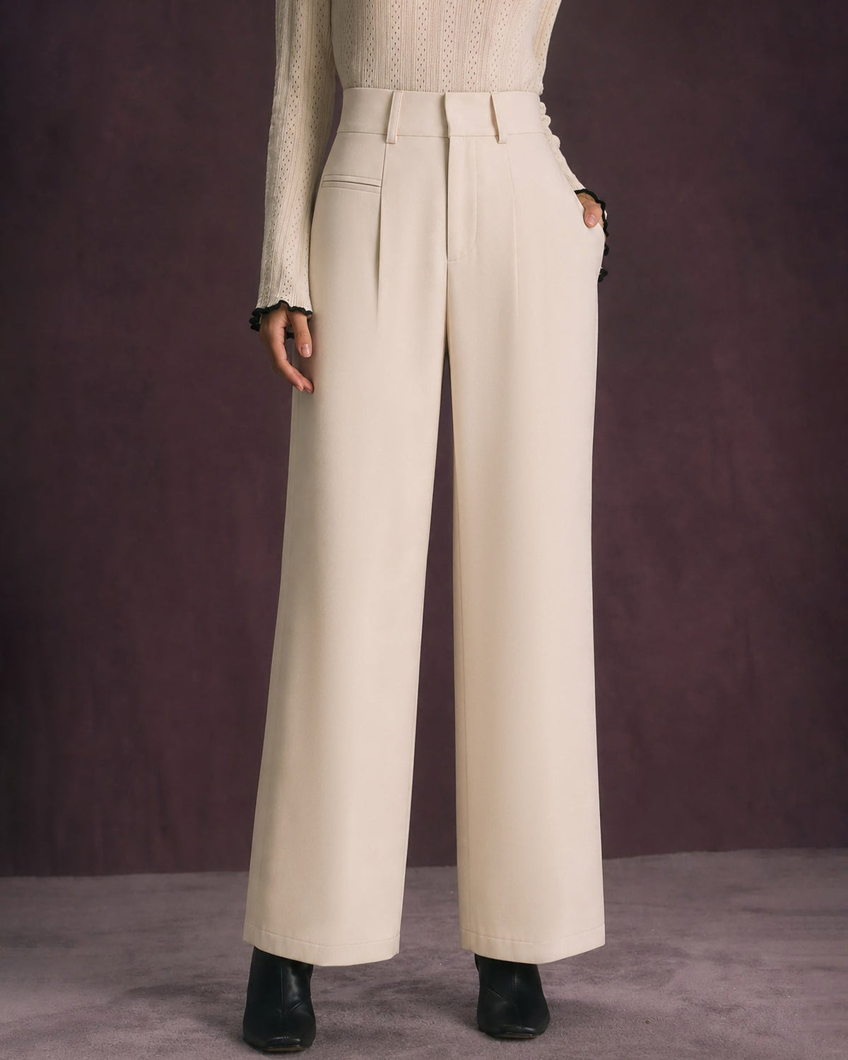 Pantalon droit couleur abricot avec boutons et poches