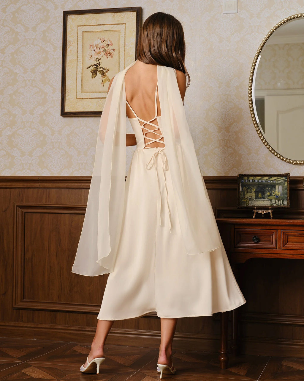 Robe midi fluide en mousseline de couleur abricot