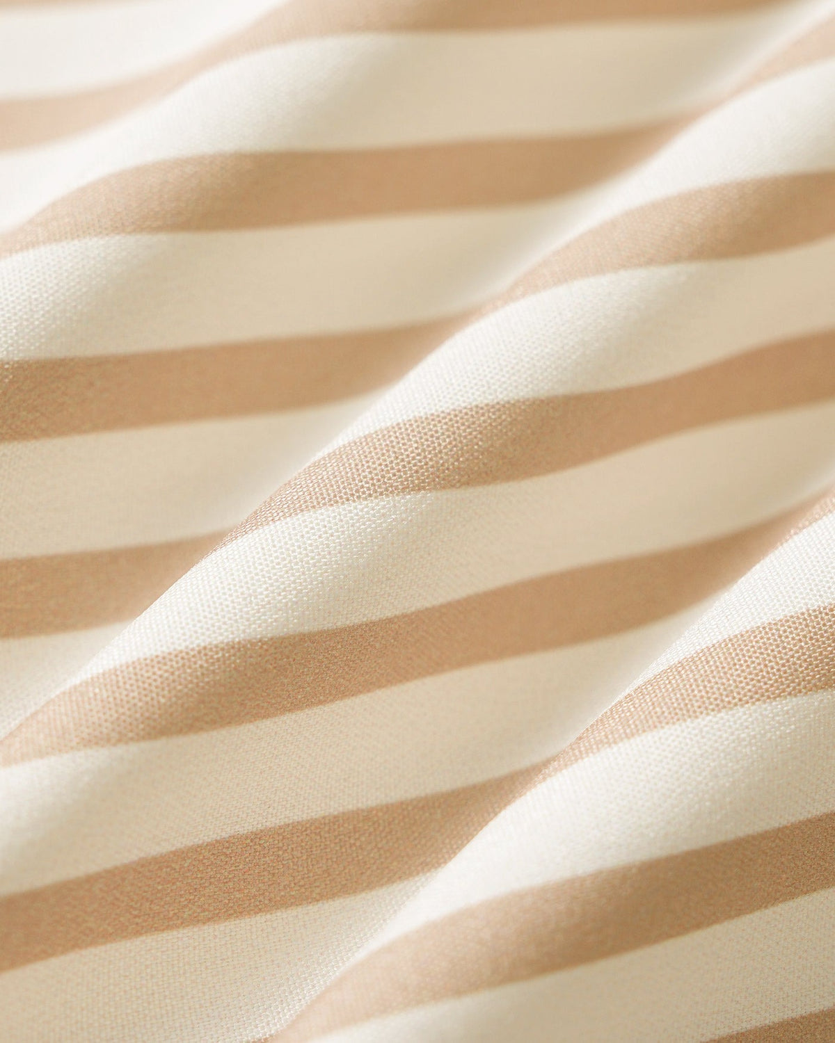 Chemise rayée couleur abricot à col et boutons